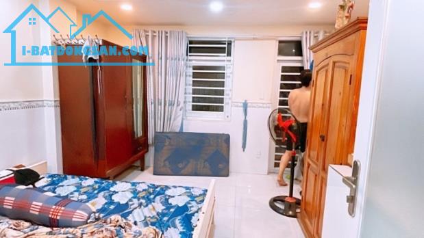 SÁT MT TÂN KỲ TÂN QUÝ - HXT THÔNG - SỔ NỞ HẬU - 42M2 - 4 TẦNG - CHỈ NHỈNH 4 TỶ - 2