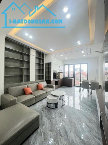 BÁN NHÀ THANG MÁY NGỌC LÂM - NHỈNH 8 TỶ Ô TÔ NGỦ TRONG NHÀ - NGAY MIPEC, CẦU LONG BIÊN - 4