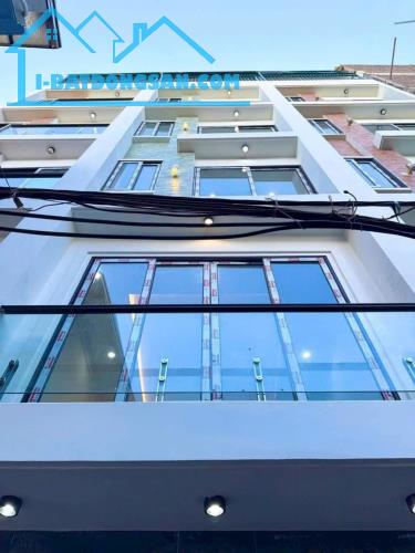 Bán nhà Thạch Bàn, Gần Đăng Kiểm. Ô tô đỗ ngày đêm - Thang máy - 40m x 6T.  Lh 0965858116