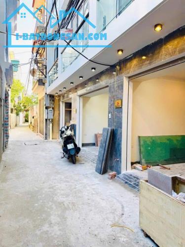 Bán nhà Thạch Bàn, Gần Đăng Kiểm. Ô tô đỗ ngày đêm - Thang máy - 40m x 6T.  Lh 0965858116 - 1