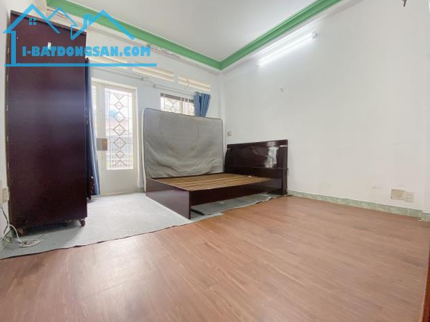 CHỢ BÀ CHIỂU - Ô TÔ NGỦ TRONG NHÀ - 4 TẦNG - SỔ VUÔNG - 7.X TỶ - 1
