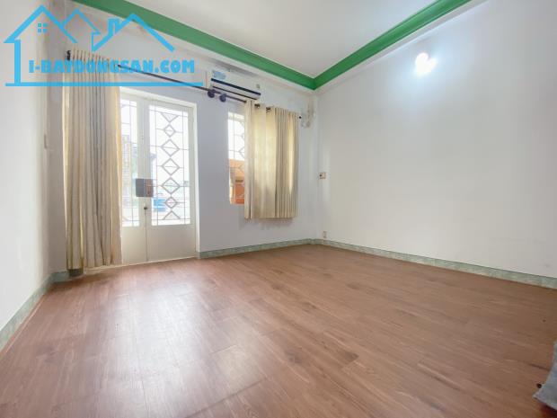 CHỢ BÀ CHIỂU - Ô TÔ NGỦ TRONG NHÀ - 4 TẦNG - SỔ VUÔNG - 7.X TỶ - 4