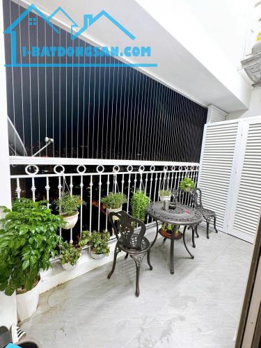 Chính chủ bán căn hộ chung cư 126m2 . - 1