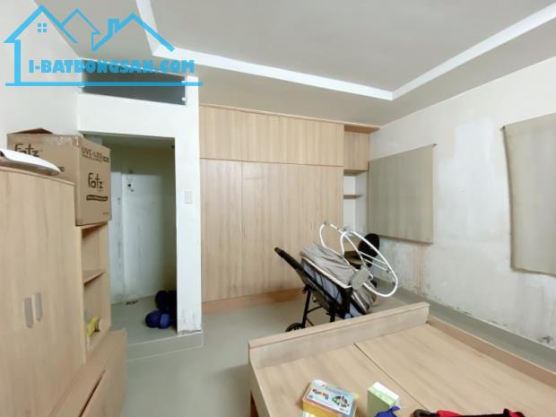 Gấp bán nhà 3 tầng, dt nền 90m2, chỉ 5.8 tỷ, thông Mt ẩm thực Hoàng Diệu 2, Thủ Đức. - 5