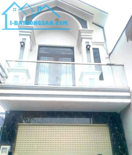 Nhà Sát Mặt Tiền đường Hồ Văn Long ngay chợ (sát Bách Hóa Xanh), DTSD: 64 m2, 2PN, SHC