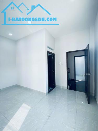 Bán Nhà Hẻm 6M Thông - Trường Chinh - F.14 Tân Bình - 50M2 - 3 Tầng - Chỉ 6.x Tỷ