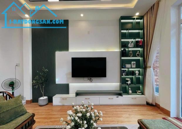 Mặt Tiền-Hòa Minh- DT 90m2-Giá  5,5 Tỷ  + Đường 7m5 lề 4m5 ( rộng rãi) sát đường Hồ Tùng M - 2