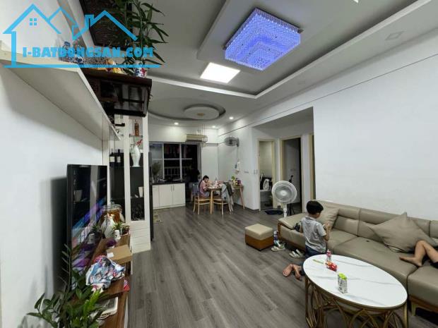 BÁN CĂN HỘ CHUNG CƯ KIẾN HƯNG HÀ ĐÔNG, VIEW THOÁNG ĐẸP, DT: 70M2, GIÁ: 3,1 TỶ