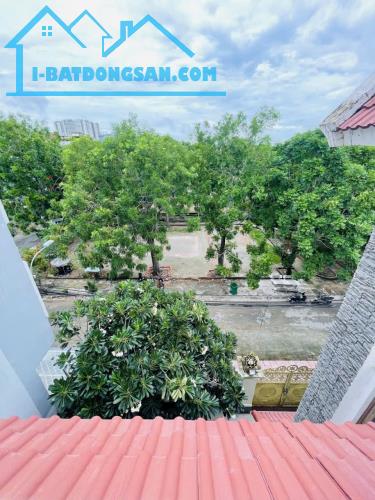 Bán Biệt Thự Đường 2B View Công Viên - 270m² ( 14 x 20 ) 4 Tầng 12PN - 4