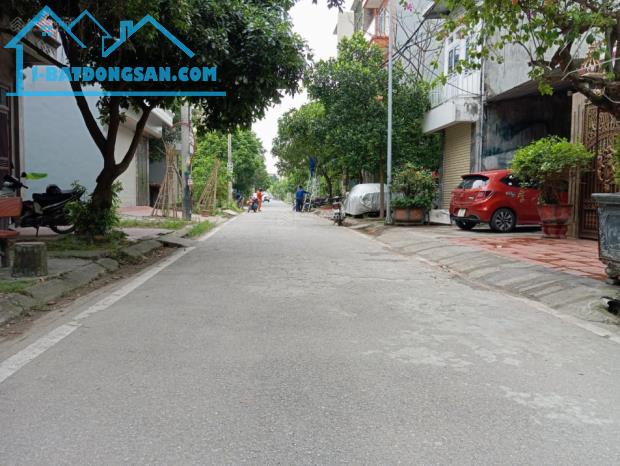 Bán đất 53m2 khu phân lô trung tâm huyện Đan Phượng, hạ tầng đẹp, về Mỹ Đình 12km