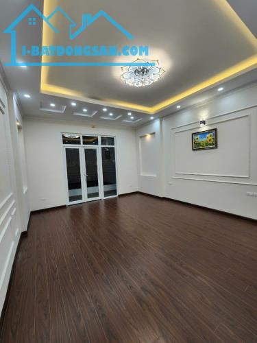 Bán nhà phố Nguyễn Lương Bằng, Đống Đa, lô góc, ngõ thông kinh doanh, DT 61m2, Nhỉnh 11 tỷ - 3