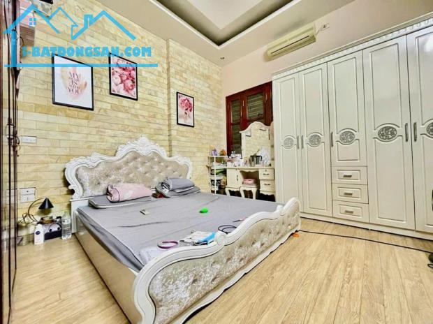 Bán nhà riêng ngõ 262B Nguyễn Trãi 46,5m2, 5T, MT 4m Giá 6 Tỷ - 2