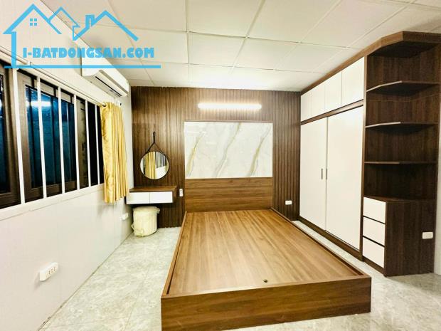 (BÁN NHÀ GẤP) NHÀ TÂN MAI - HOÀNG MAI - 3,2 TỶ - 45M2 - SỔ ĐỎ CẤT KÉT - Ô TÔ ĐỖ CỬA - 3 PH