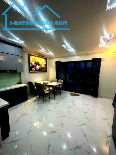 Bán nhà riêng chính chủ cực phẩm đường Hoàng Hoa Thám 38m – Thang máy - 2