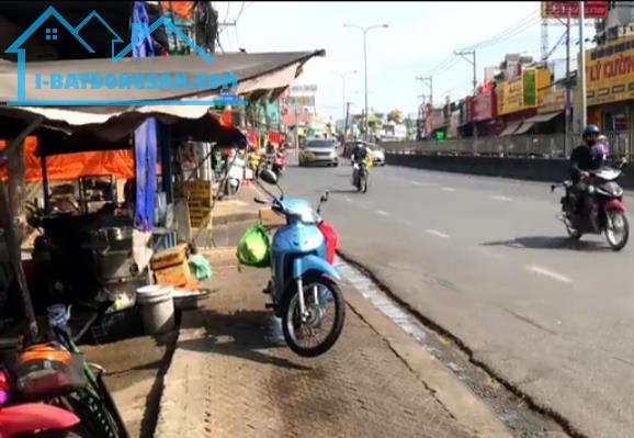 Bán Nhà:Ngay chợ Linh Xuân, Đường số 5, Phường Linh Xuân, Thủ Đức, 2 Tầng, 3PN, Nhỉnh 3 Tỷ - 3