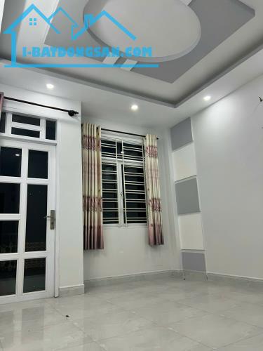 bán nhà hẻm xe hơi nhà bè dưới 6 tỷ. dt: 4 x 13m, 2 lầu, 4pn, 5wc, xe hơi đậu trước nhà - 3