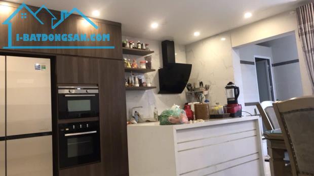 HOÀI ĐỨC - PHÂN LÔ - Ô TÔ TRÁNH - KINH DOANH VỈA HÈ - 2 MẶT THOÁNG