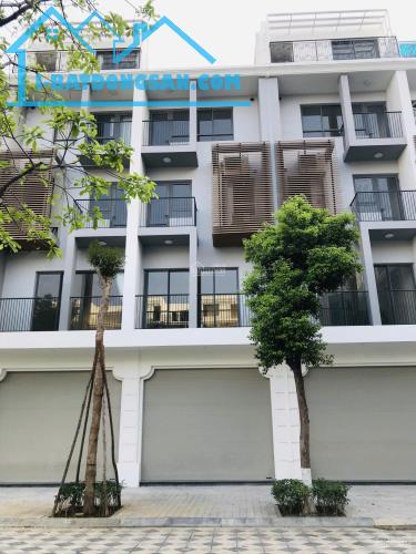 Gia đình cần bán Shophouse cực đẹp view công viên 2 mặt tại The Manor CenTral