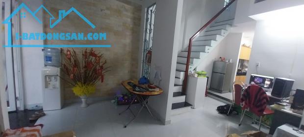 ♪Nhà Kiệt Hà Huy Tập, gần Thái Thị Bôi, 68m2 + 20m2 sân, gác đúc cứng sạch ở ngay, 2.49 - 4