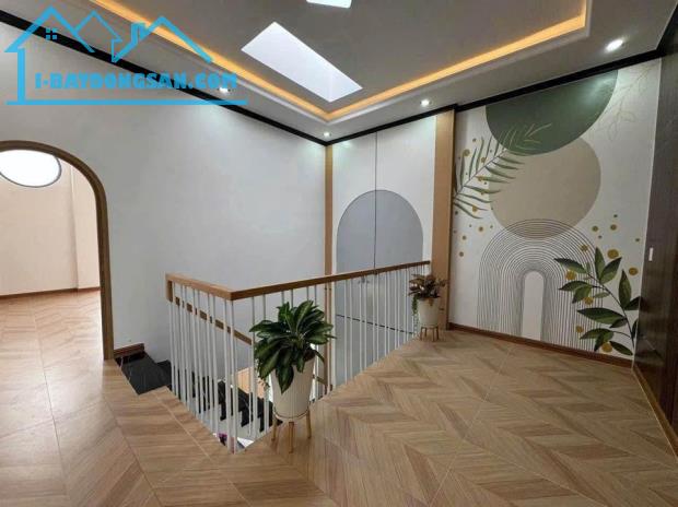 Nhà đẹp 2tỷ150 gần trung tâm Biên Hoà, chỉ với 5p đi xe máy tới KDL Bửu Long.shr thổ cư. - 5
