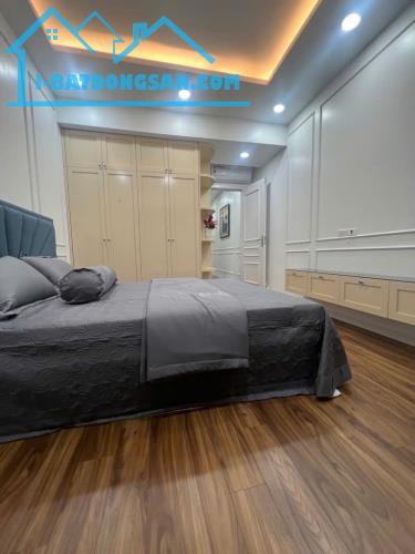 CHỈ 13,8 TỶ - NHÀ ĐẸP PHỐ NGỌC LÂM - 50M2 - ĐƯỜNG 2 Ô TÔ - PHÂN LÔ - DÂN TRÍ CAO - NGAY VƯ - 5