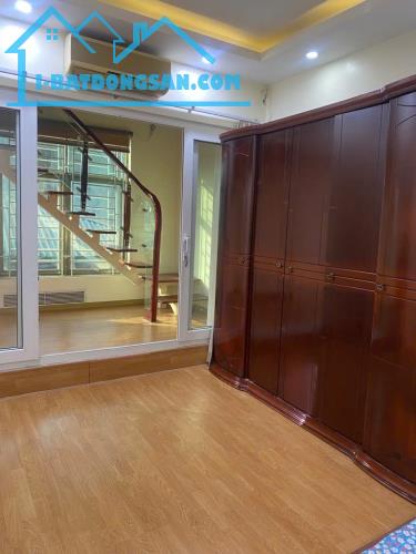 BÁN CĂN HỘ TTC9B HOÀNG NGỌC PHÁCH-ĐỐNG ĐA, VỊ TRÍ ĐẮC ĐỊA,AN SINH TUYỆT VỜI, 120M2- 4.15Tỷ - 3