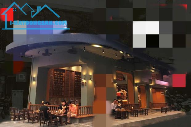 Sang nhượng MBKD café Triệu Việt Vương, 120m2, MT 20m, lô góc, gần Vincom Bà Triệu.