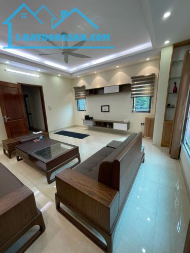 Siêu Phẩm Lô Góc, Ngõ Ô Tô.Bán Nhà Nguyễn Văn Cừ, Long Biên 5T, 68m2, giá 13,5 tỷ - 1