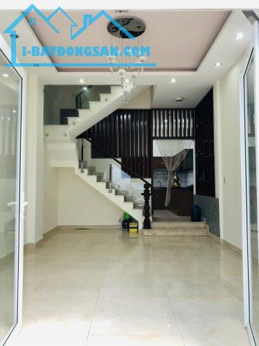 Bán nhà Nguyễn Trãi Q1 - 45m², 4 tầng - xe Hơi tới nhà - 9 tỷ BL - 2