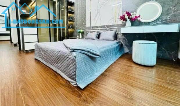 BÁN NHÀ MẶT TIỀN Đường Số- TT QUẬN 7- P. Tân Quy- DT: 54 M2 KHU VỰC KD SẦM UẤT- GIÁ RẺ - 2