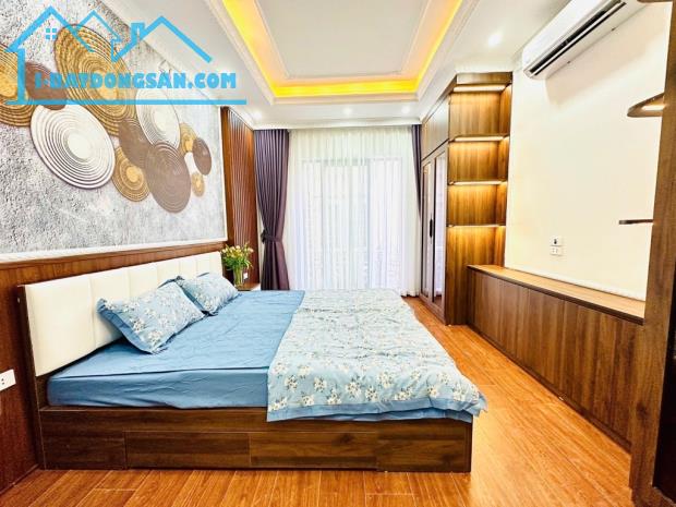 BÁN NHÀ -PHỐ HOÀNG HOA THÁM -BA ĐÌNH -35m² -LÔ GÓC -GẦN ÔTÔ -TẶNG FULL NỘI THẤT -AN SINH T - 1