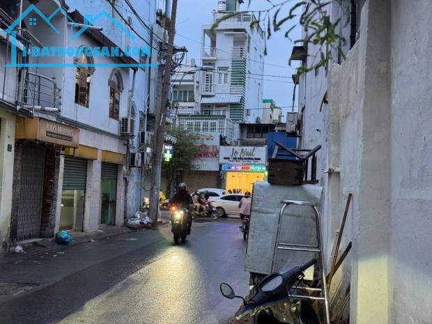 MẶT TIỀN KD KHU BÀU CÁT DT TO 56M GIÁ RẺ NHÀ TRỆT 2 LẦU HƠN 9TỶ - 4
