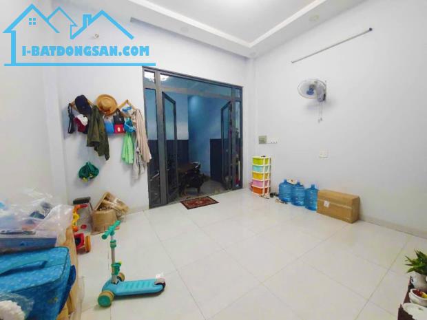 🏡 240m2 Chỉ 18 Tỷ Bán Đất Tặng Nhà 1 Tầng P. Phú Hữu Thủ Đức - 1