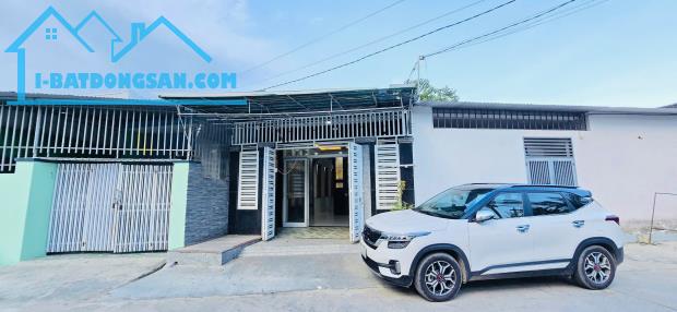 Nhà đẹp Nha Trang diện tích 110m2 Sổ hồng Full thổ cư. Đường ô tô lộ giới 8m QH 20m - 1