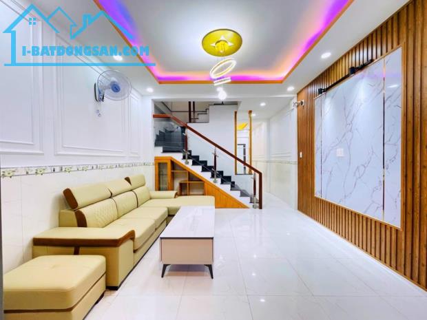 ⚡️⚡️BÁN NHANH NHÀ HẺM XE HƠI 60m² - 2tỷ450(TL)Đ.Nhiêu Tứ,P7,Q Phú Nhuận TPHCM  - Kết cấu: - 3