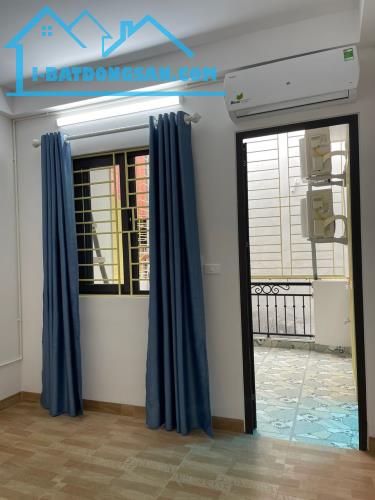 BÁN NHÀ PHỐ KIM MÃ NGAY GẦN LOTTE ĐÀO TẤN,32M X 5 TẦNG,CÁCH MẶT PHỐ 150M.