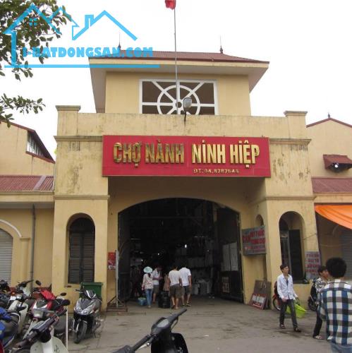 9.3 tỷ cho thuê 550 triệu 1 năm tại Ninh Hiệp 180m2x3T, siêu lợi nhuận 0976285499