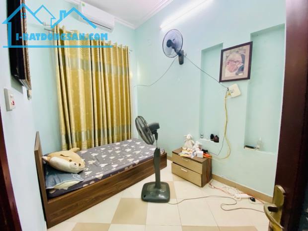 Bán nhà Ngã Tư Sở, ngõ 73 Nguyễn Trãi, ô tô đỗ cửa, 42m2, 4 tầng, nhỉnh 7 tỷ - 1