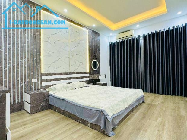 Hữu hưng tây mỗ -35m2- 5 tầng- 4.5 tỷ-2 mặt thoáng- nhà mới- ngõ ô tô- dân trí cao - 5