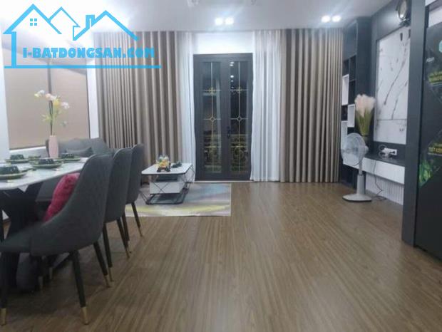 BÁN NHÀ VƯƠNG THỪA VŨ THANG MÁY - GARA  Ô TÔ  - FULL NỘI THẤT - KINH DOANH DT 47m2 Giá - 3