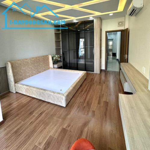 Kịch độc! Nhà Đàm Quang Trung, 50m2*6T*5.1m, thang máy - Ô tô - 15m ra phố - 850m đi Aeon - 1