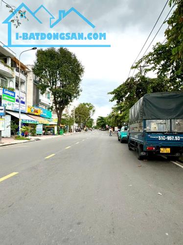 SIÊU HIẾM , Đố anh chị tìm được lô thứ 2! Bán đất mặt tiền Bình Lợi , gần 80m2 vuông vức - 2