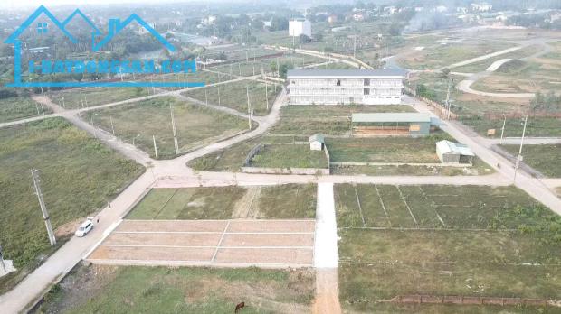 Bán gấp lô đất 110,8m2 ngay sát doanh trại quân đội và chợ Hòa Lạc - 3