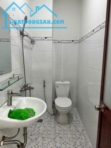 MẶT TIỀN KD NGUYỄN VĂN QUÁ, Q12 - 4 TẦNG, 7PN, 6WC GIÁ NHĨNH 12 TỶ - 4