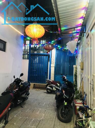 70m2 thổ cư, không quy hoạch, 5.4x13,sổ vuông vức,nhà cũ Linh Đông,Thủ Đức - 1