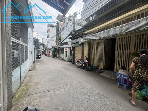 SÁT QUẬN 1 - NHÀ 54M2 - NGANG 4M3 - 3 TẦNG - P1 QUẬN 8 - CHỈ 4.x TỶ