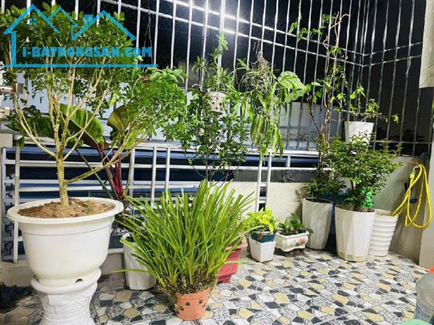 Nhà Đẹp Trần khát chân 5 tầng 35m² mặt tiền 3.3m rất thoáng. - 2