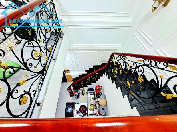 Bán Đất Tặng Nhà 2 Tầng Phố Trương Định Hoàng Mai, 70m2, Ô Tô Thông KD, MT 5m, Nhỉnh 12 Tỷ - 2