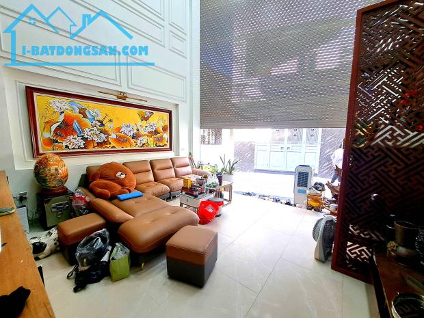 Bán Đất Tặng Nhà 2 Tầng Phố Trương Định Hoàng Mai, 70m2, Ô Tô Thông KD, MT 5m, Nhỉnh 12 Tỷ - 3