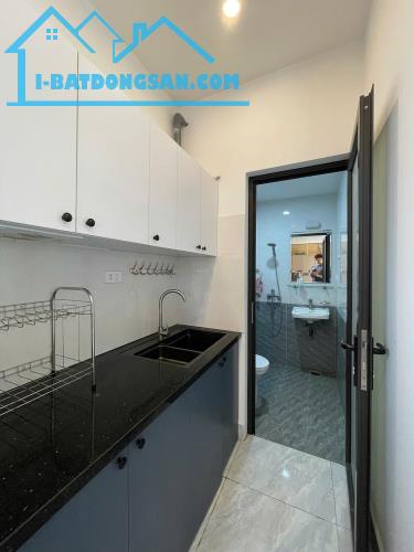 Cần bán tòa CCMN Thanh Xuân siêu thoáng  105m2 7tầng 18.7tỷ